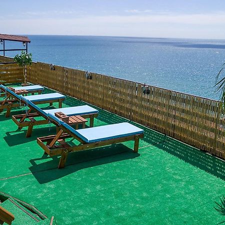 Sea View Apartments Odessa Esterno foto