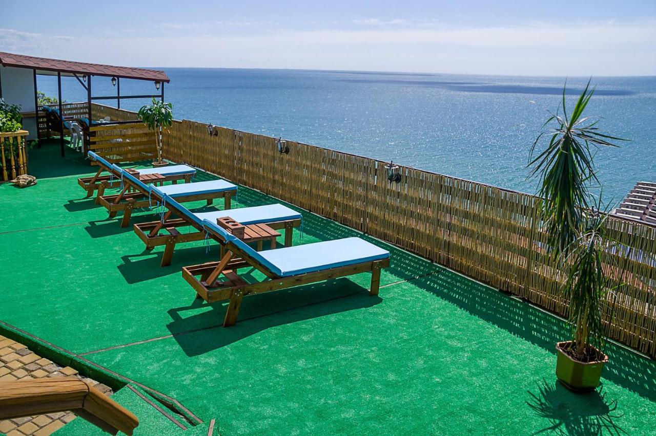 Sea View Apartments Odessa Esterno foto