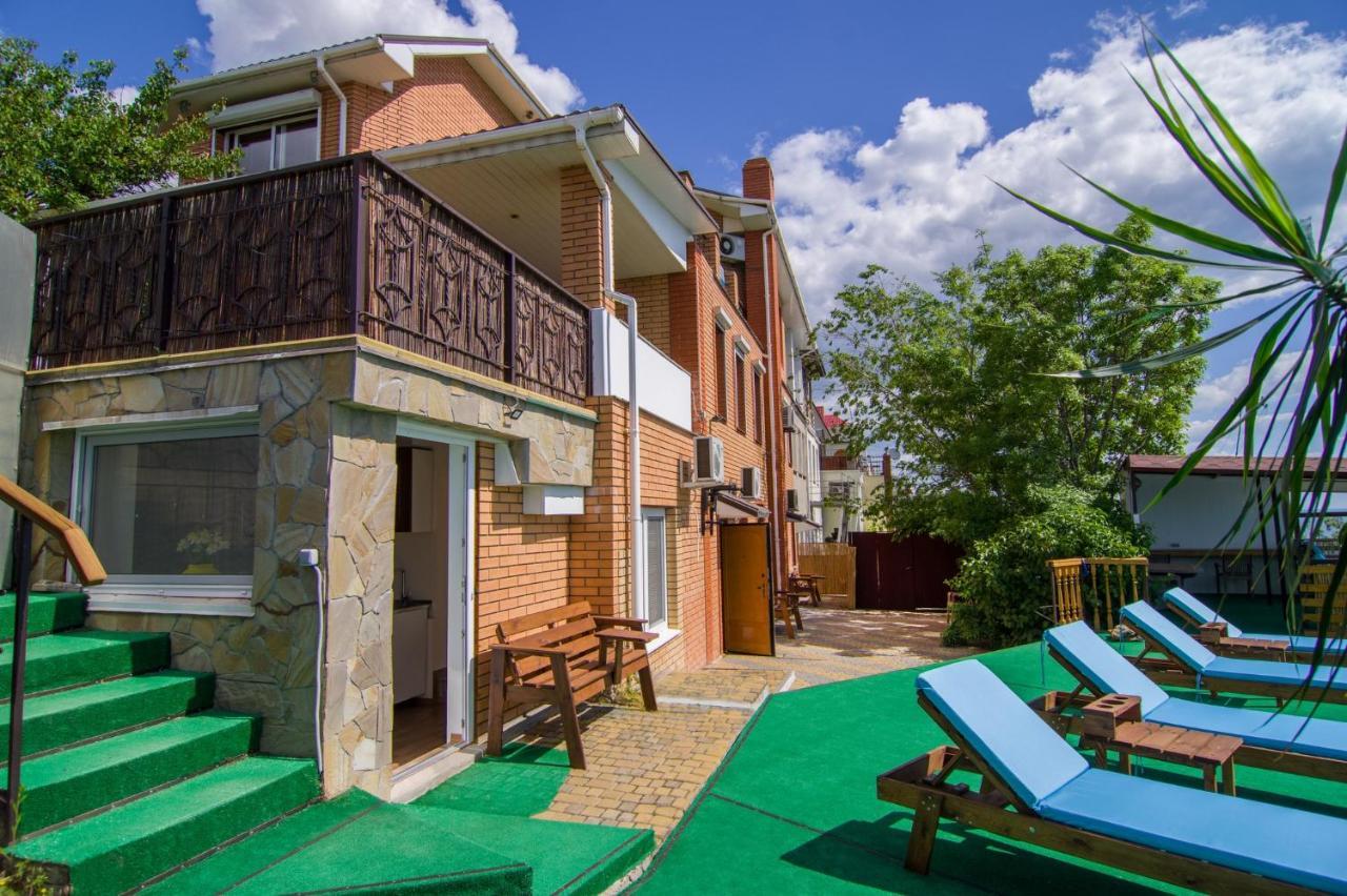 Sea View Apartments Odessa Esterno foto