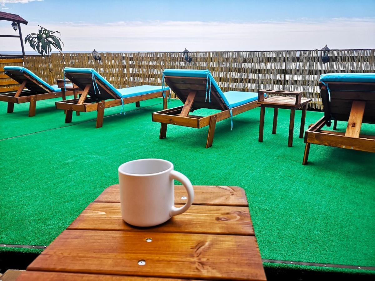 Sea View Apartments Odessa Esterno foto